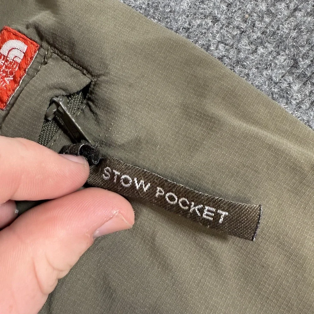 The North Face Shorts Mens Large Brown Lightweight Outdoors‎ Hiking Cargo Nylon